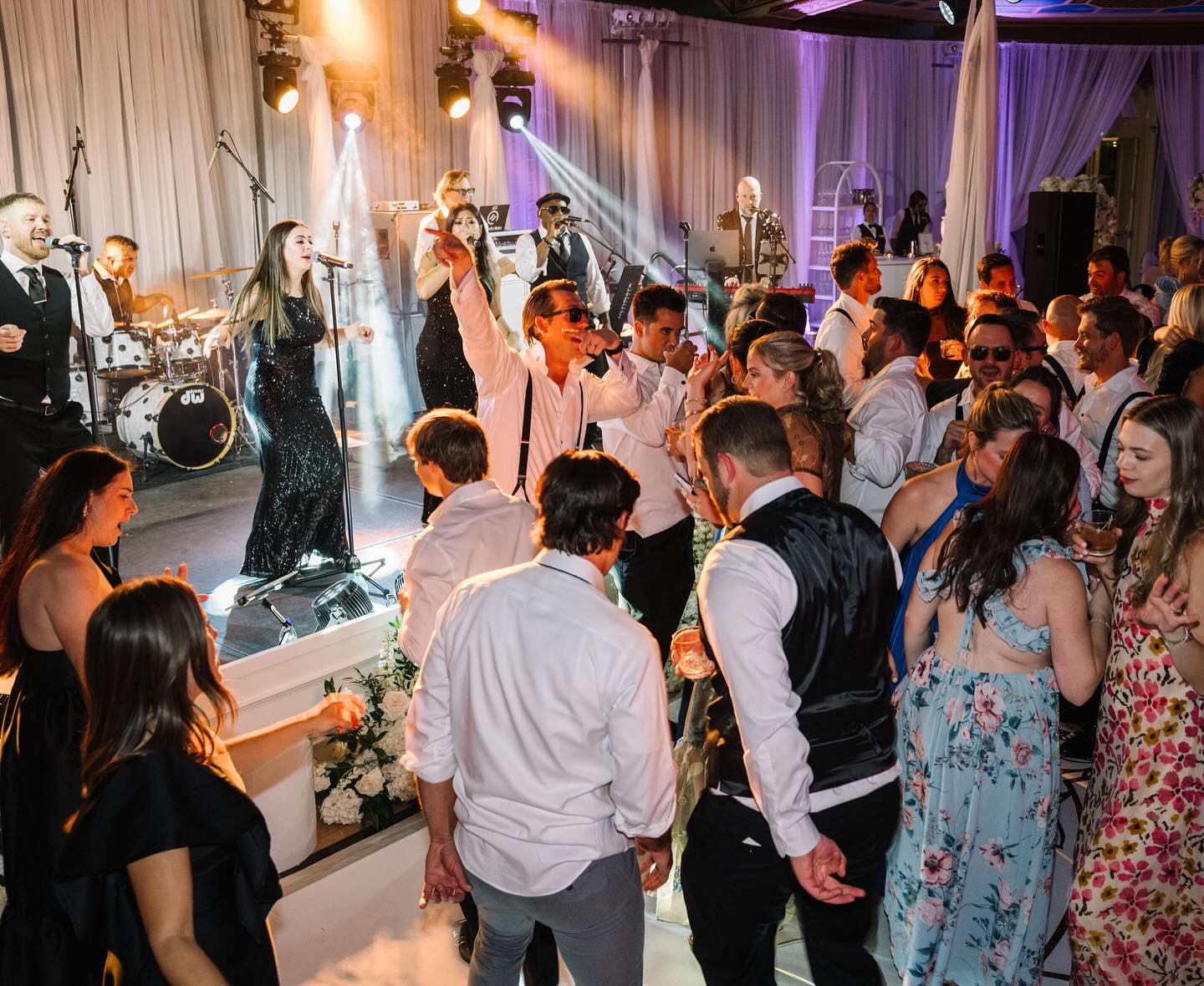 <em>Wedding</em><br> Band